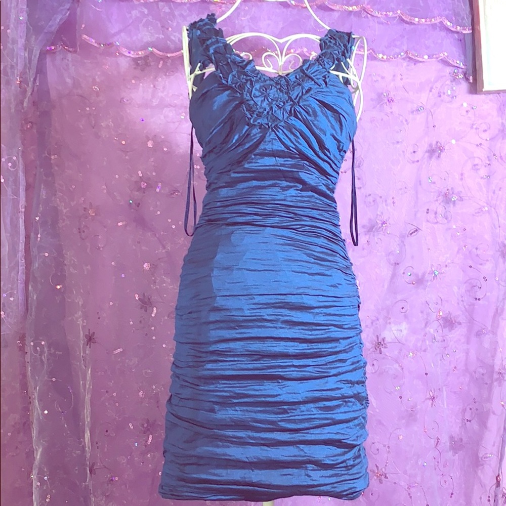 Blue Mini Rouched Tight dress 💙BCBG MAXAZRIA